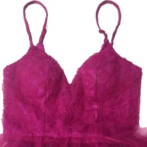 Giffniseti Women's Prom Dress Features 3D Rose Print, Layered Tulle and High-End - Picture 8 of 8